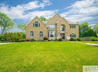 133 Thomas Dr, Clark, NJ 07066