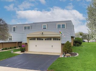 648 Dauphine Ct UNIT A, Elk Grove Village, IL