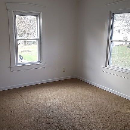 Bedroom 1  (12x11)