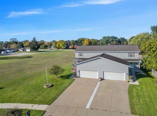 630 Wellington Dr, West Bend, WI 53090