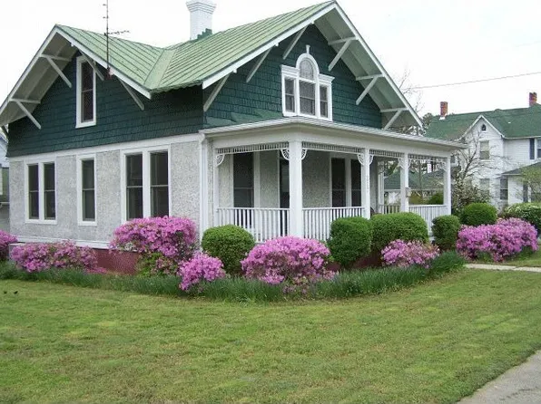 217 Katherine St, Suffolk, VA 23434