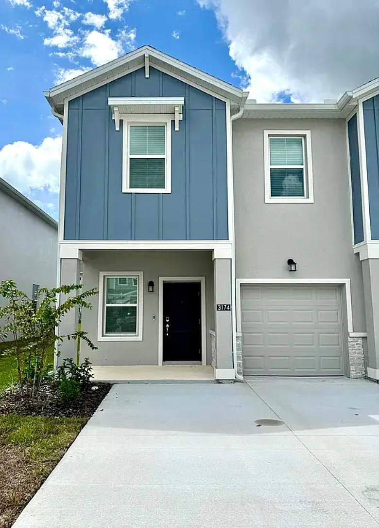 3 bed, 1888 sqft, $2,000 — Photo 1