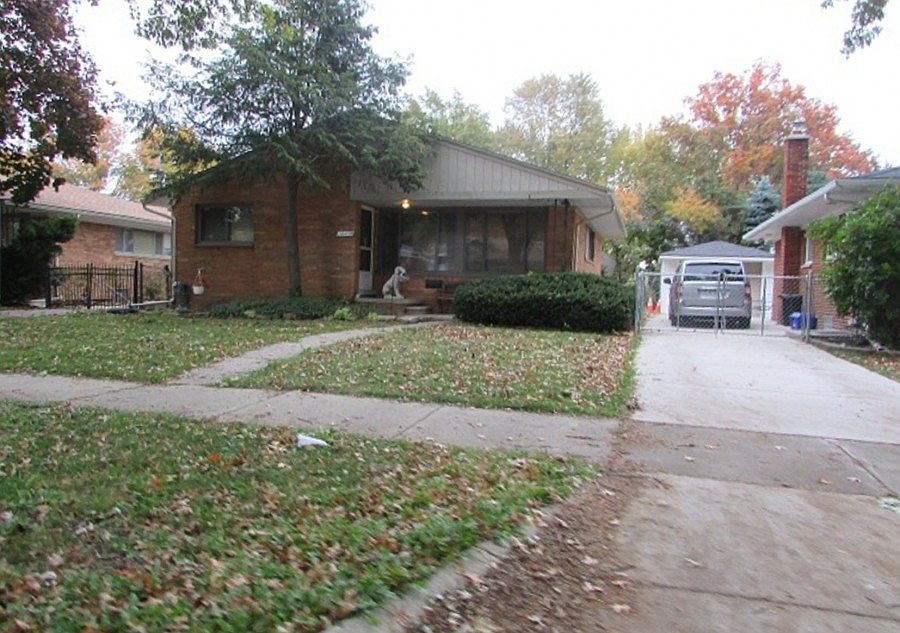 24408 Ursuline St, Saint Clair Shores, MI 48080 Zillow