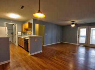 115 Springlake Dr APT 1, Erlanger, KY 41018