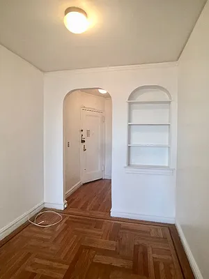 Rented by Sovereign Associates | media 14