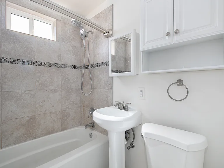 119 S Lotus Ave #119 — Photo 10