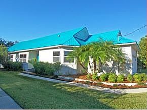 1st image of 403 Arricola Ave