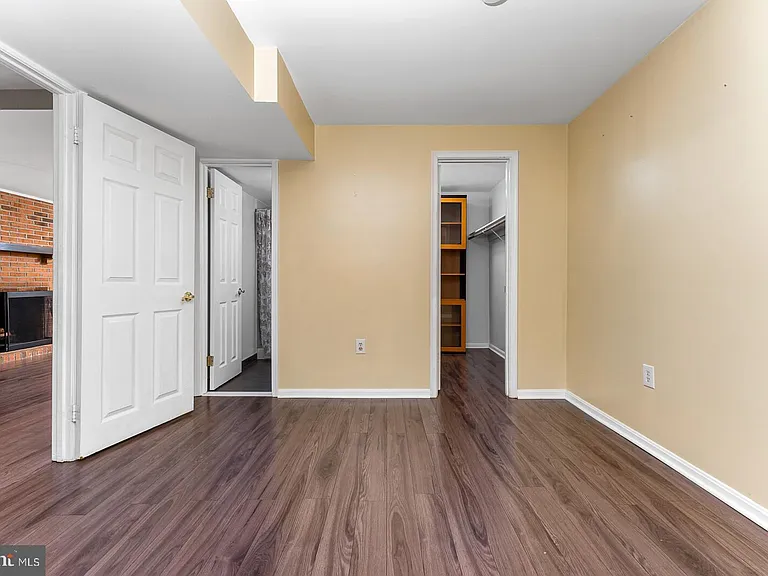 8415 Hollis Ln — Photo 23