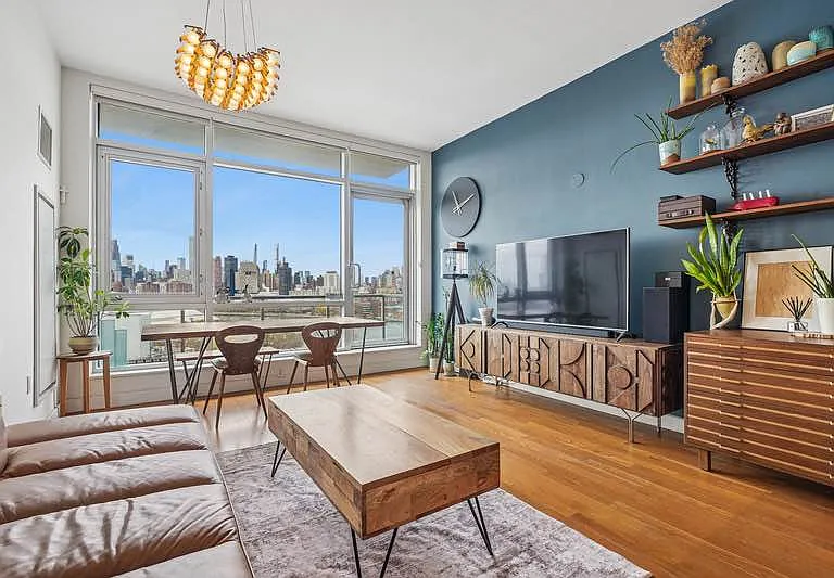 11-24 31st Ave #12C — Photo 4