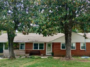 1728 Concord Dr, Charlottesville, VA