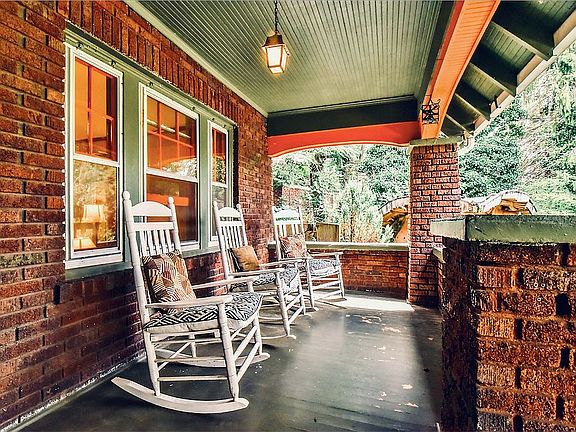 Relax overlooking the park