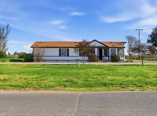 10118 Pioneer Ave, Oakdale, CA 95361