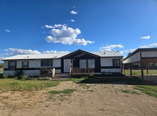 1015 La Vega Ln, Taos, NM 87571