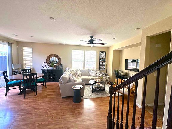 3rd image of 9236 Cortina Cir