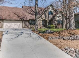 8615 113th Ave, Pleasant Prairie, WI 53158
