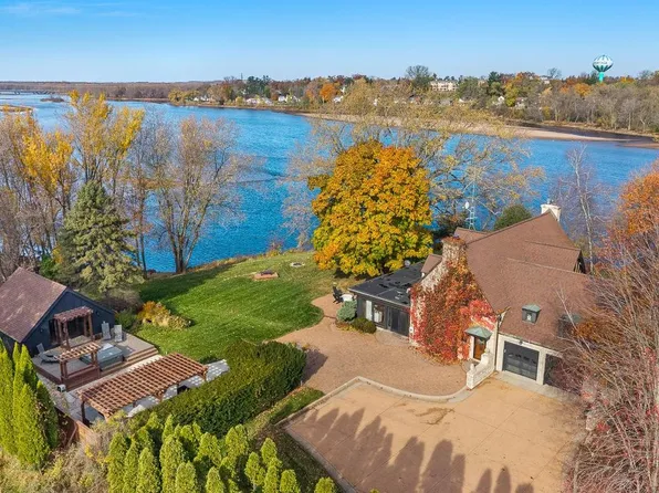 1001 Highway 33, Portage, WI 53901