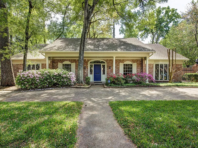 10811 Hunters Forest Dr — Photo 26