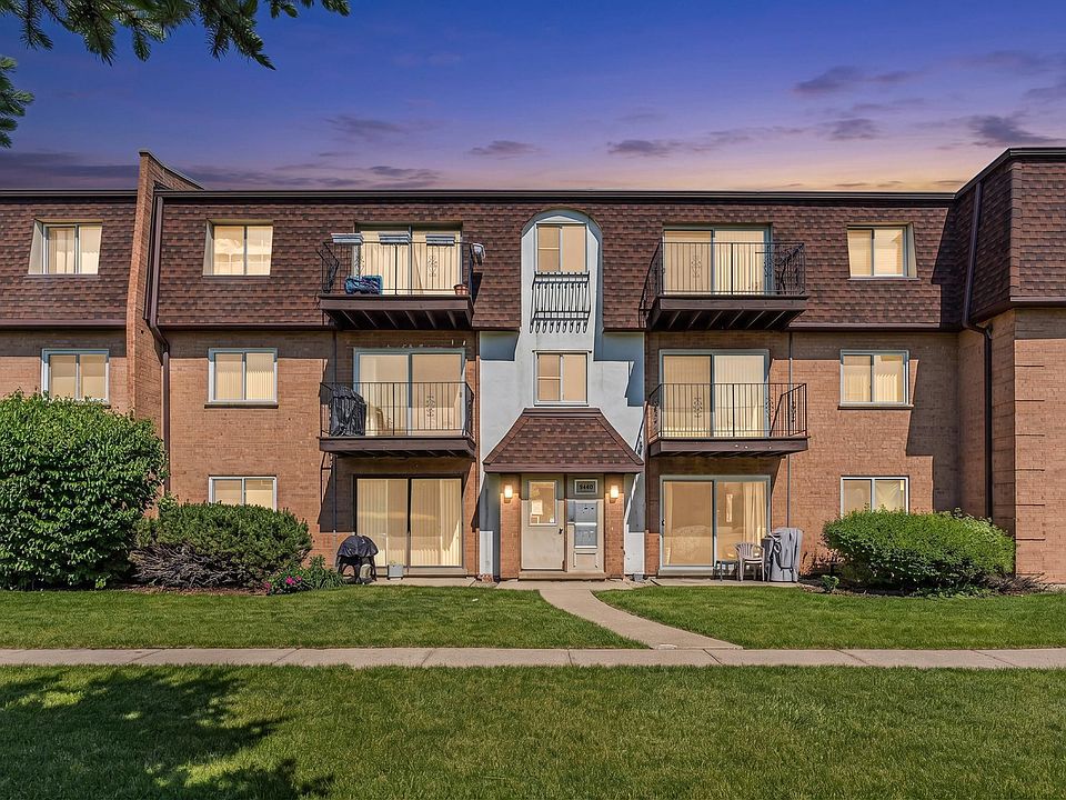 1st image of 9480 Bay Colony Dr APT 2N