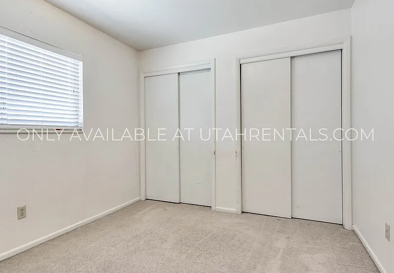 255 E Center St #11 — Photo 11
