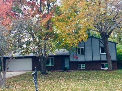 870 Hazelwood Blvd, Jackson, MI, 49203