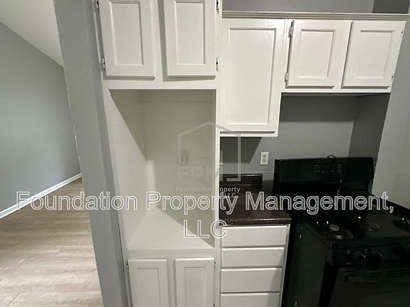 3rd image of 707 Mohawk Ave