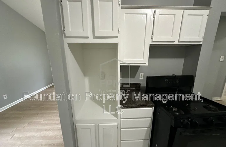 707 Mohawk Ave — Photo 3