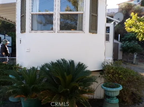 12840 Island Dr, Clearlake Oaks, CA 95423