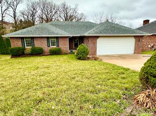 2403 Courtyard Dr, Jefferson City, MO 65109