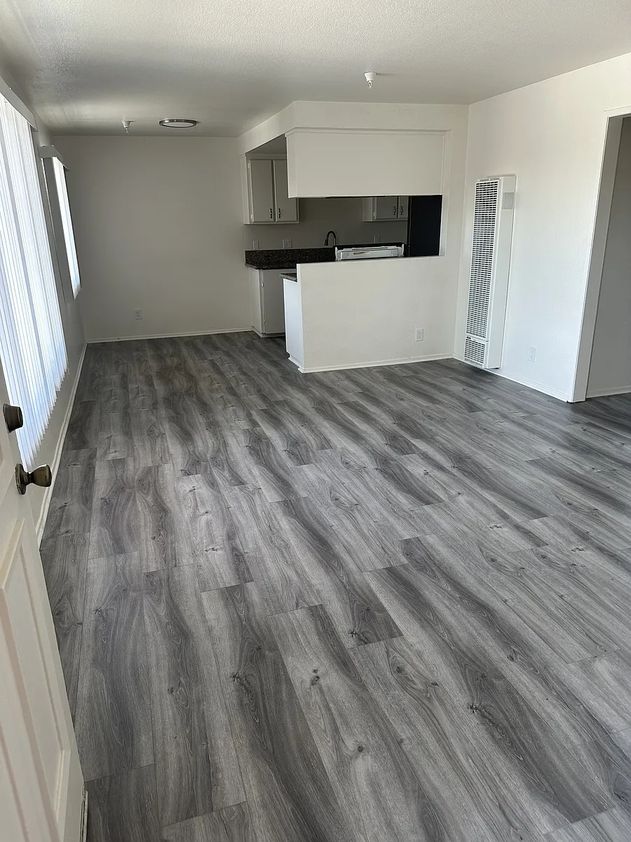 Building Photo - 3205 W 139th St #3