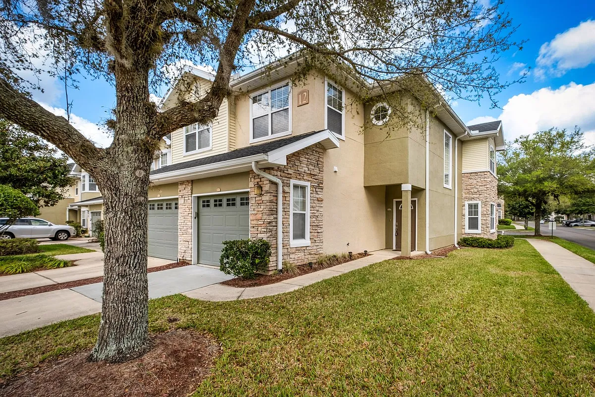 Building Photo - 3750 Silver Bluff Blvd #1208