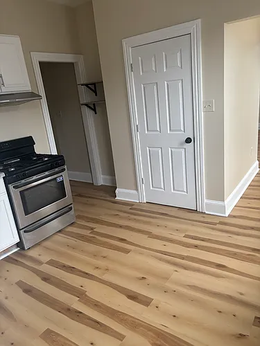 1048 Elm St #2 Photo 1