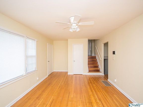 5th image of 4605 Broadmeadow Ln NW