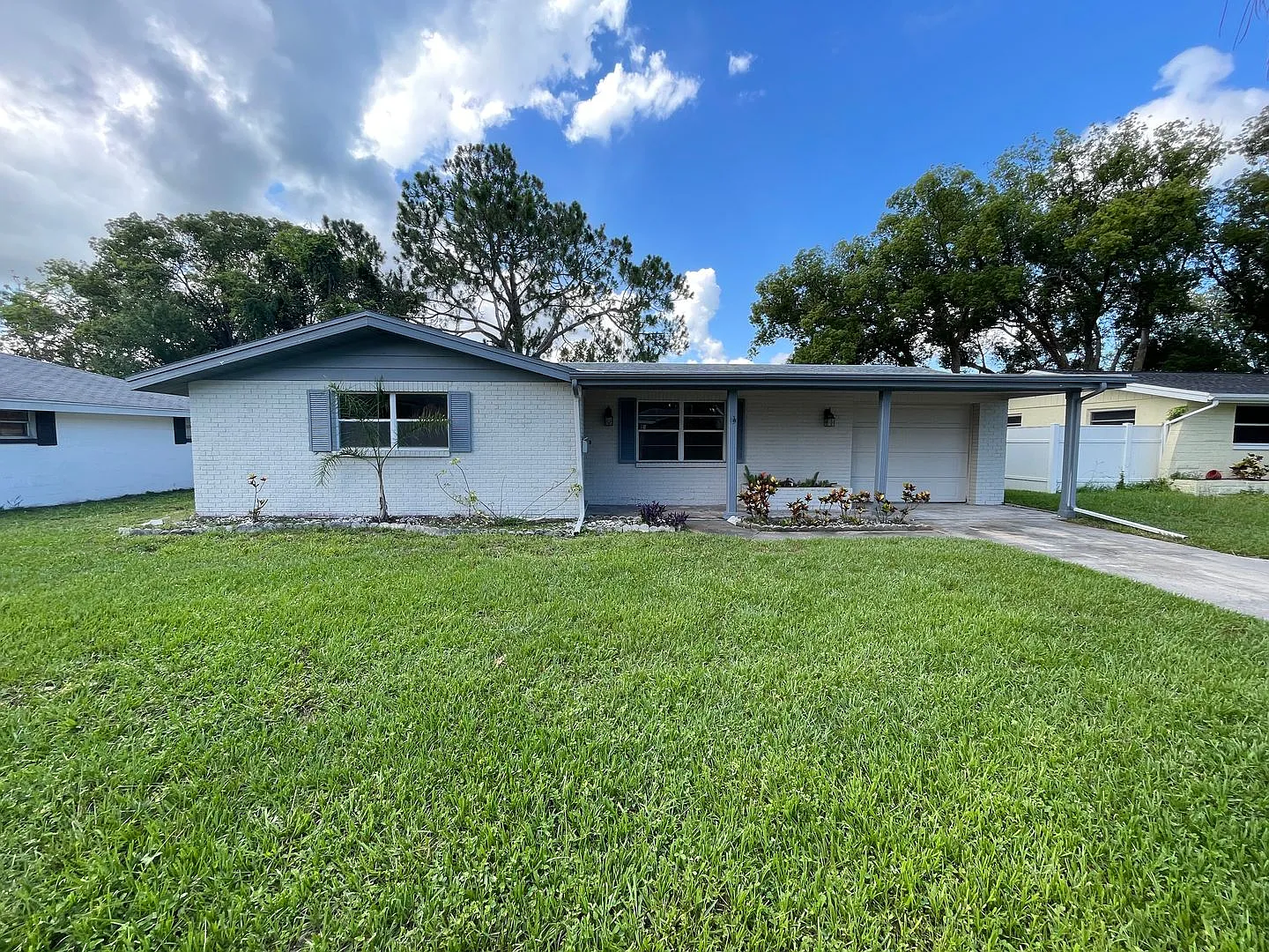2/1.5/1 New Port Richey — Photo 1