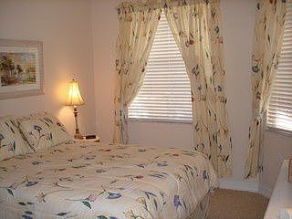 5th image of 4650 Turnberry Lake Dr Unit 202