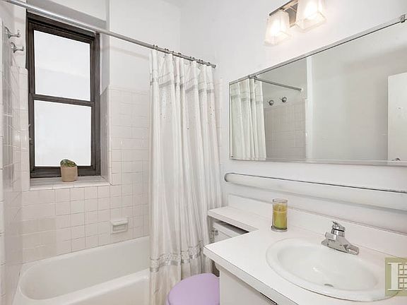 4th image of 441 Columbus Ave #6E