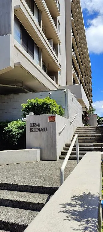 1134 Kinau St #903 — Photo 3