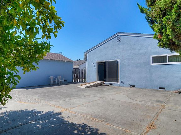 5th image of 26 Cedar Ln