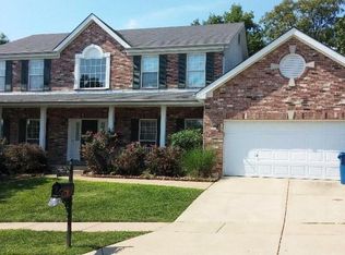 625 Castle Ridge Dr, Ballwin, MO 63021