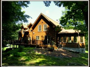 34 Sunset Lake Rd, Hardwick, NJ 07825