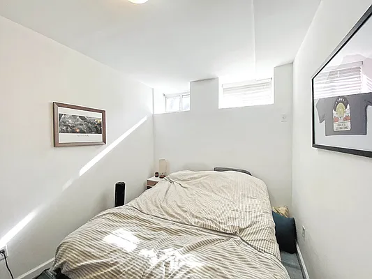 Rented by Corcoran | media 64