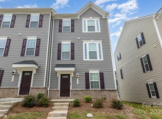 2111 Autumn Olive Ln, Matthews, NC 28104