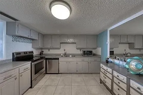 17920 Gulf Blvd #1405 — Photo 8