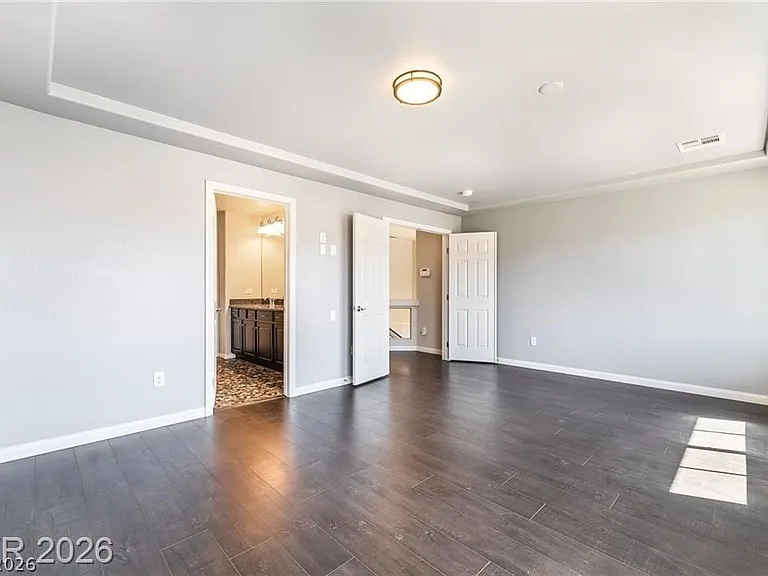 5282 Ledgewood Creek Ave — Photo 11