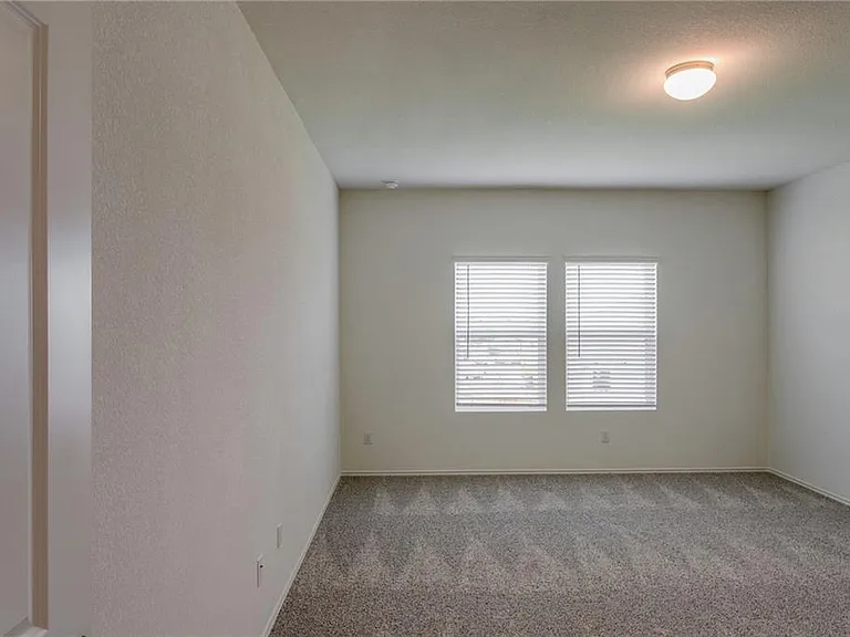 713 Mallow Rd — Photo 11