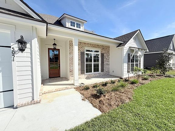 3rd image of 5051 Hatfield Cir