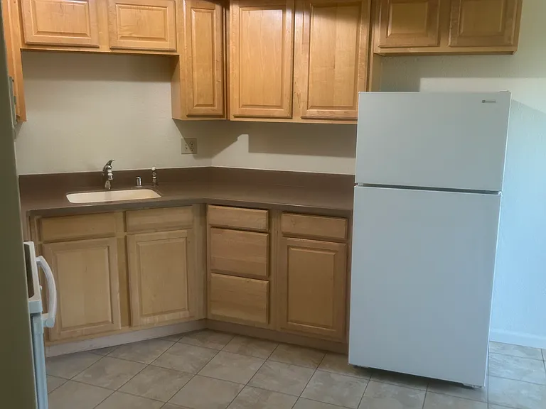 214 Ridgeway Ave #216B — Photo 2