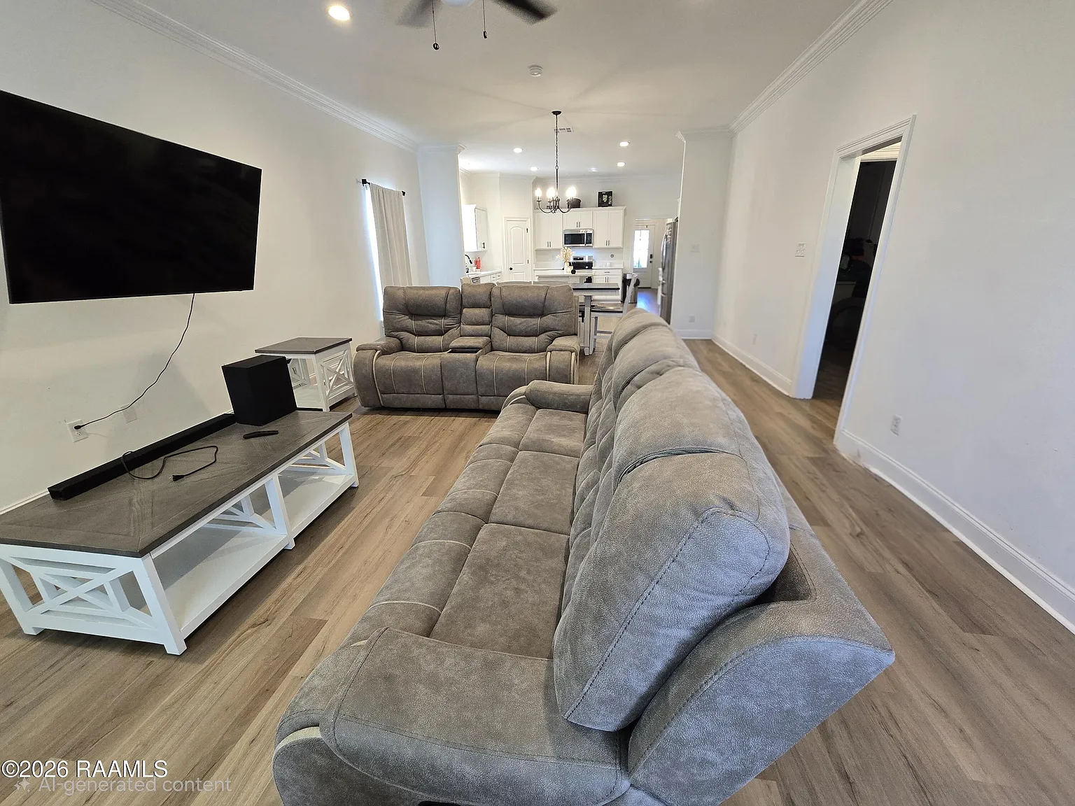 4 bed, 2072 sqft, $2,700 — Photo 3