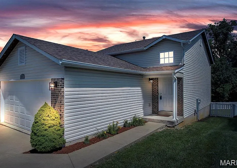 447 Ramblewood Way