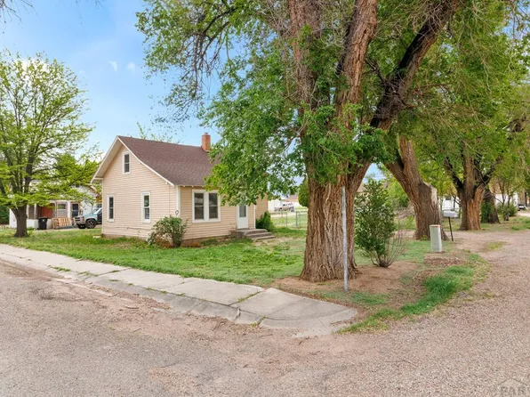 701 6th St, Fowler, CO 81039