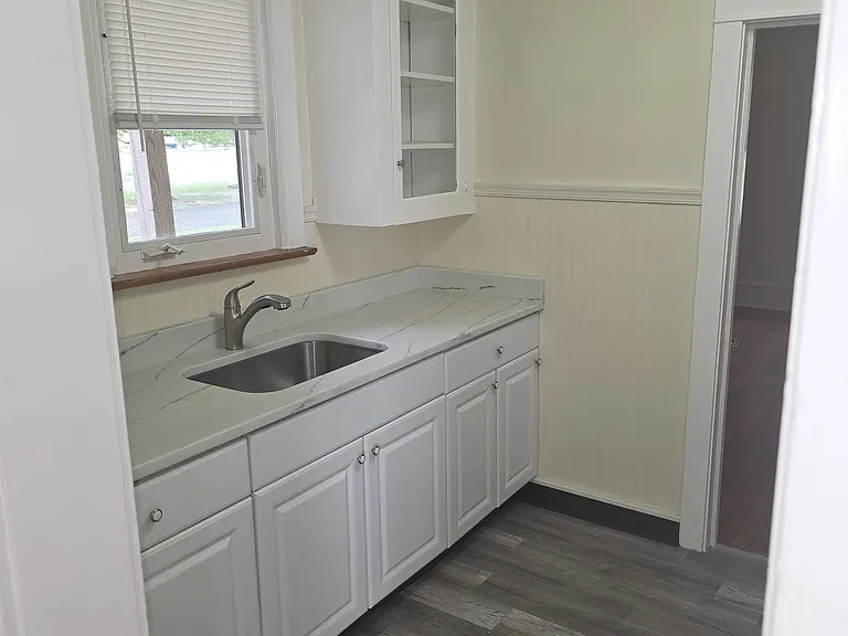 579 13th St #1 — Photo 7